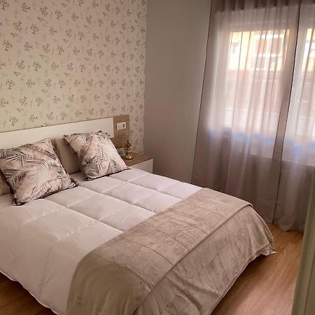 Apartamento Cuatro Estaciones Calahorra Exterior foto