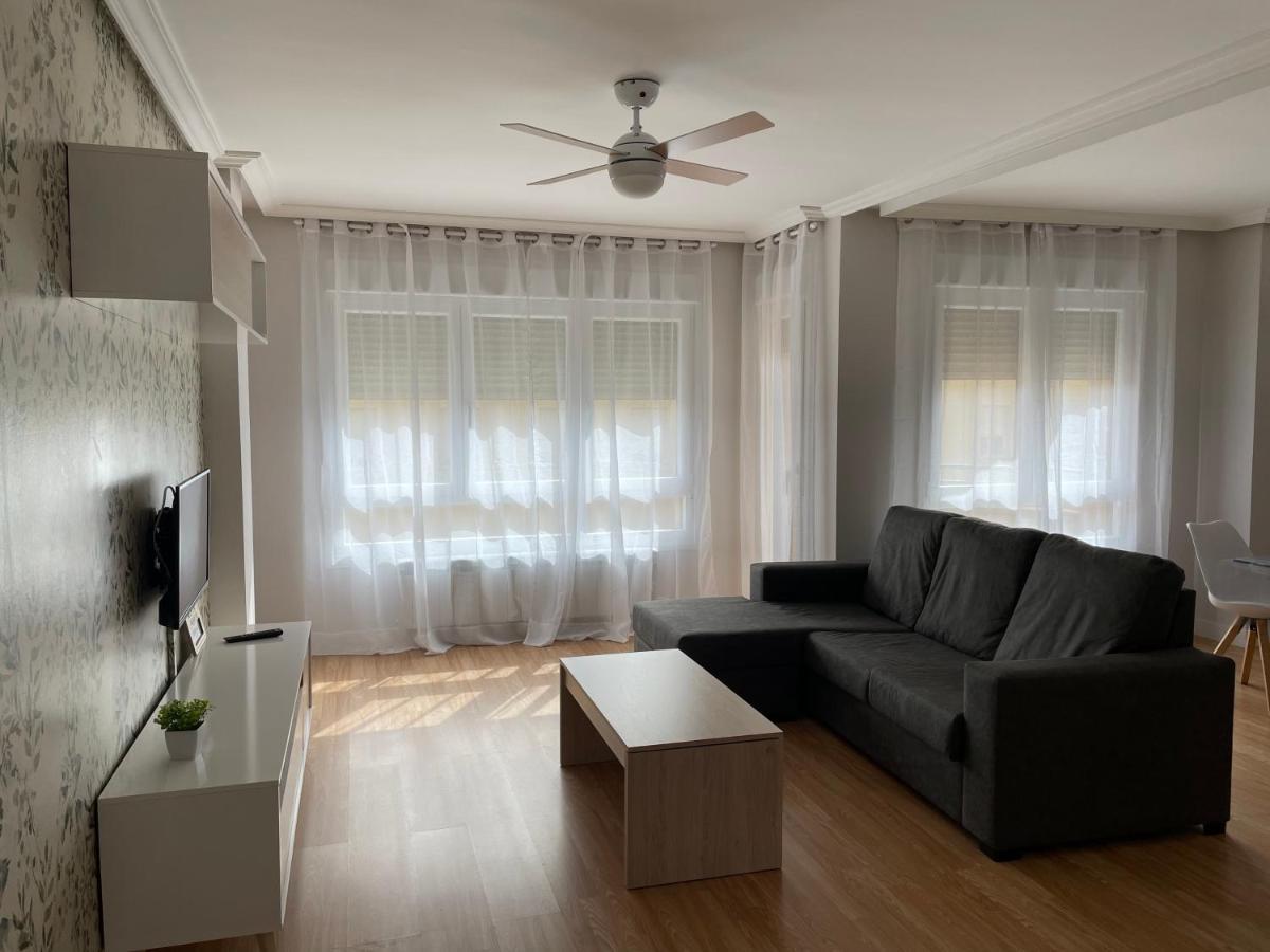 Apartamento Cuatro Estaciones Calahorra Exterior foto