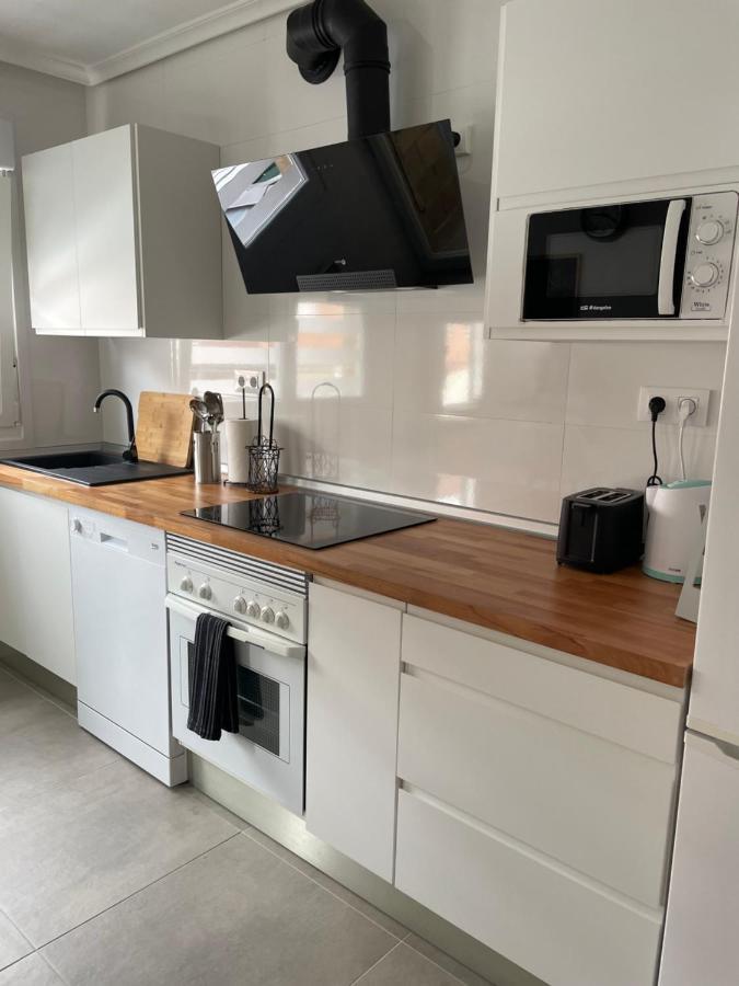 Apartamento Cuatro Estaciones Calahorra Exterior foto