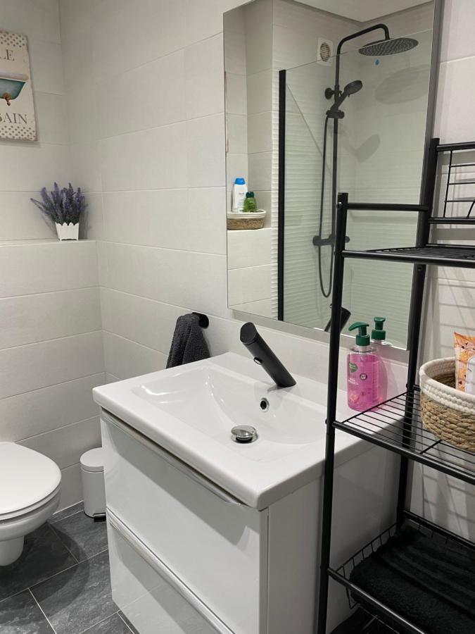 Apartamento Cuatro Estaciones Calahorra Exterior foto